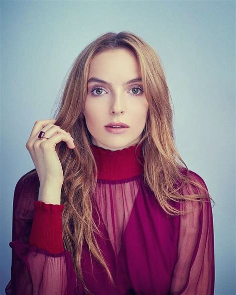 Jodie Comer (@jodiemcomer) • Instagram photos and videos